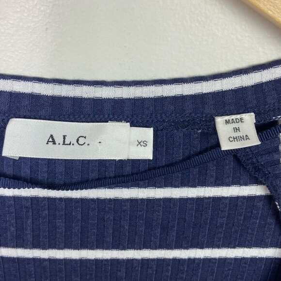 Alc Sabina Blue Striped Crop Top V-Neck White Size XS Stretch Cap Sleeves Tee - Picture 4 of 8